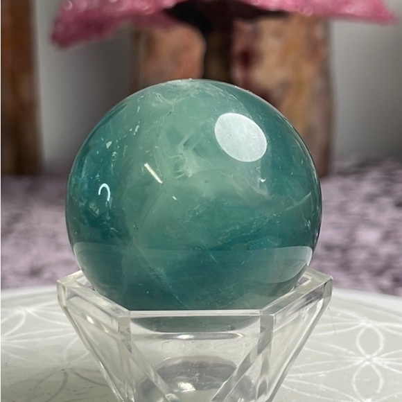 Fluorite Sphere 7” dim beautiful - Picture 2 of 11